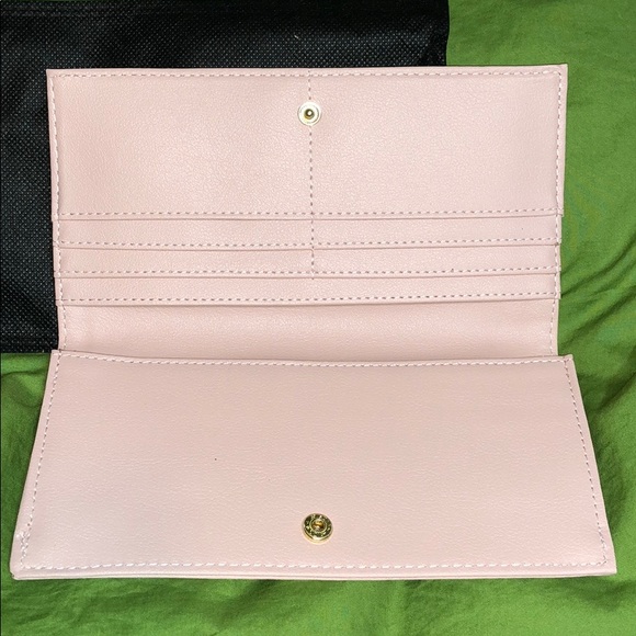 Aimee Kestenberg wallet - Picture 3 of 6